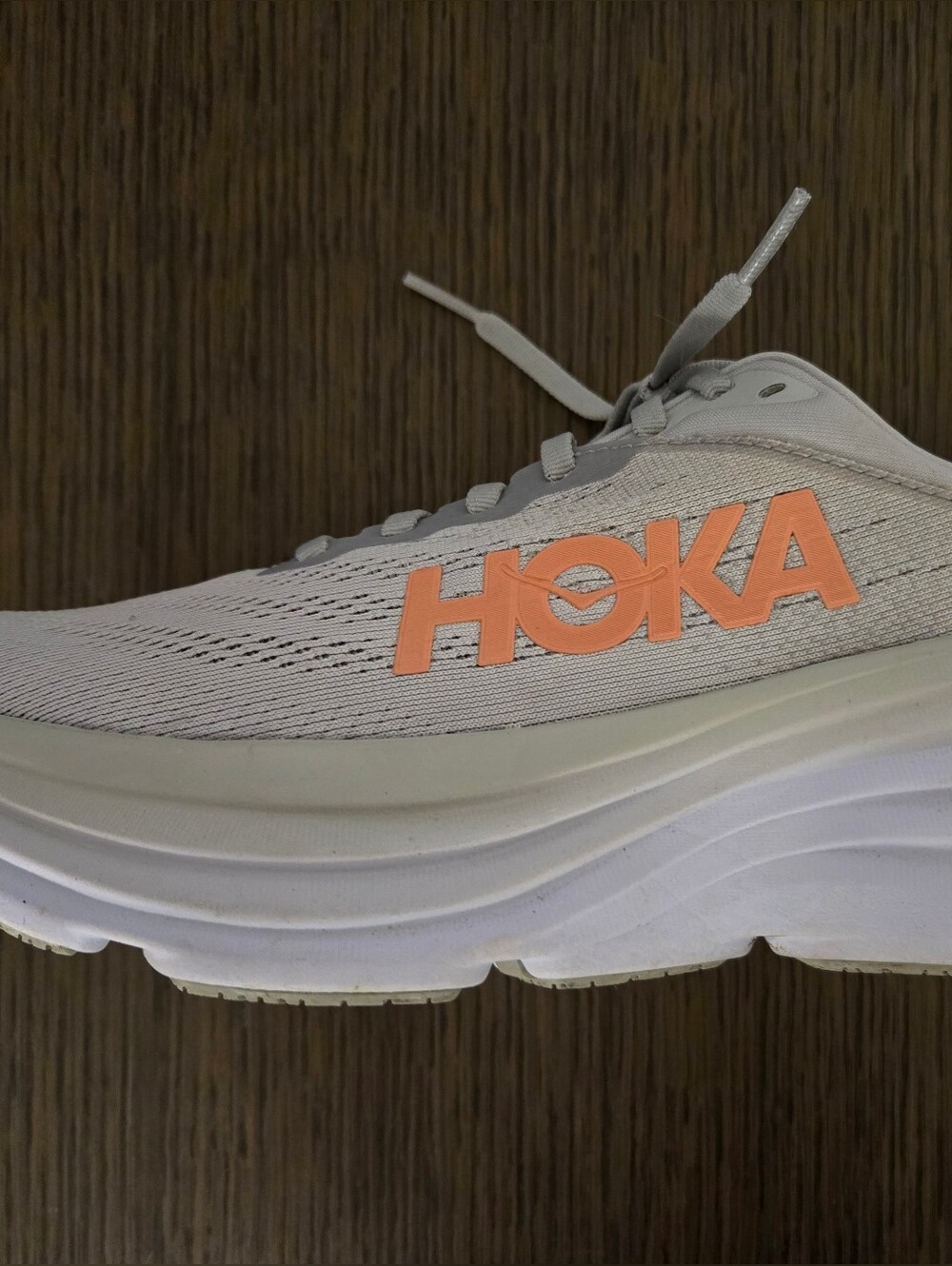Hoka Womens Bondi 8 - SIZE 8B -